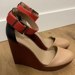 -SOLD- BCBG Wedges